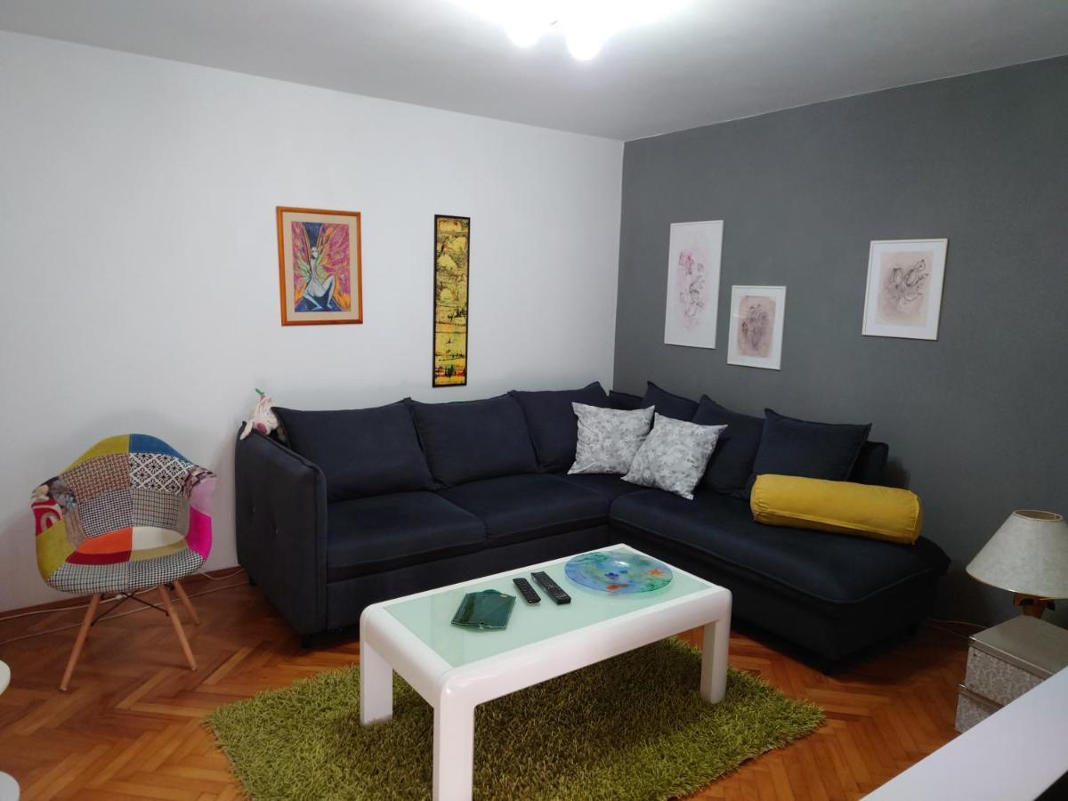 Apartmani Lea Jadranovo Bagian luar foto